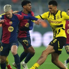 爱游戏中国-巴萨防线惨败，西甲劲旅面临保级压力()